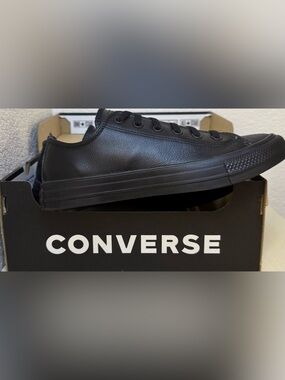 NIB Converse CTAS Ox Black Mono Leather Sneakers Low Top Unisex Men 6 Women 8